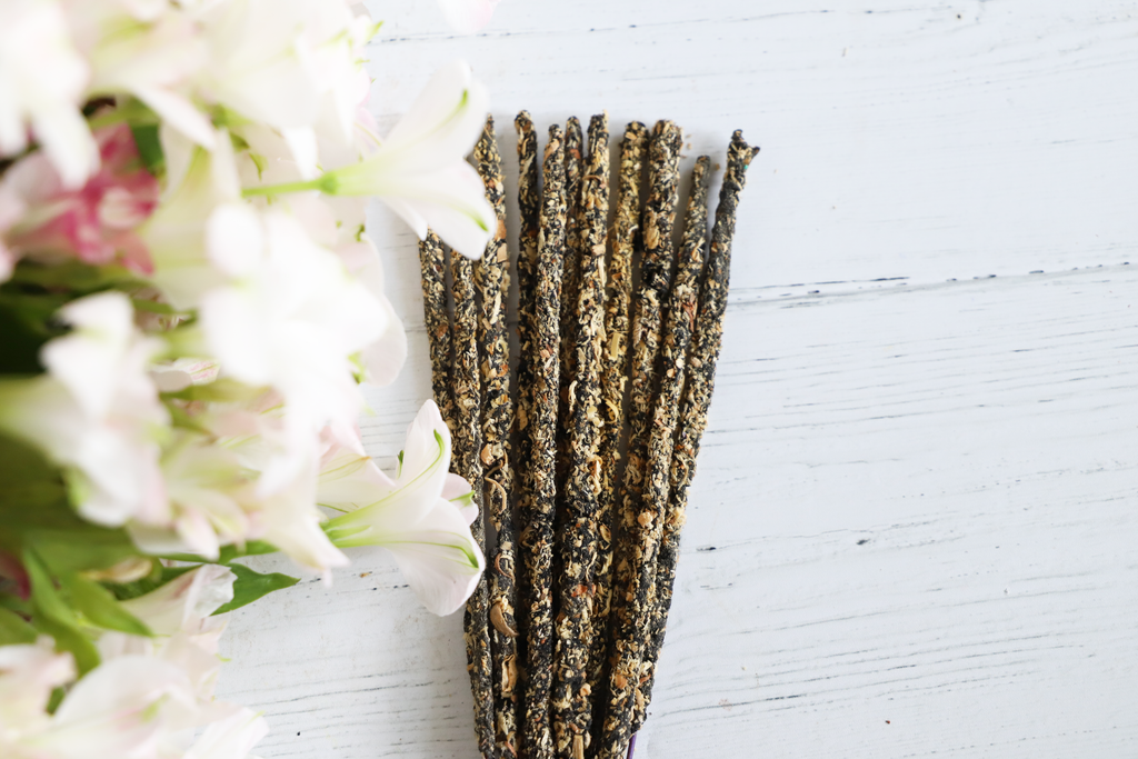 Laurel incense